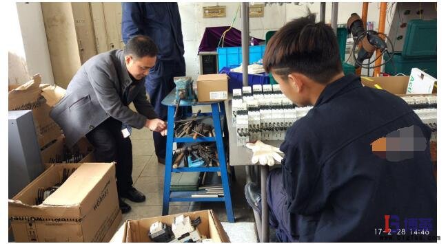 熊老師在5S管理實(shí)戰(zhàn)培訓(xùn)現(xiàn)場(chǎng) 5S管理實(shí)戰(zhàn)培訓(xùn)現(xiàn)場(chǎng)