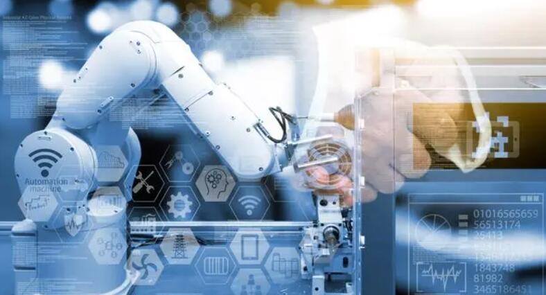 如何利用新技術進行數字化轉型以適應不斷進步的步伐？